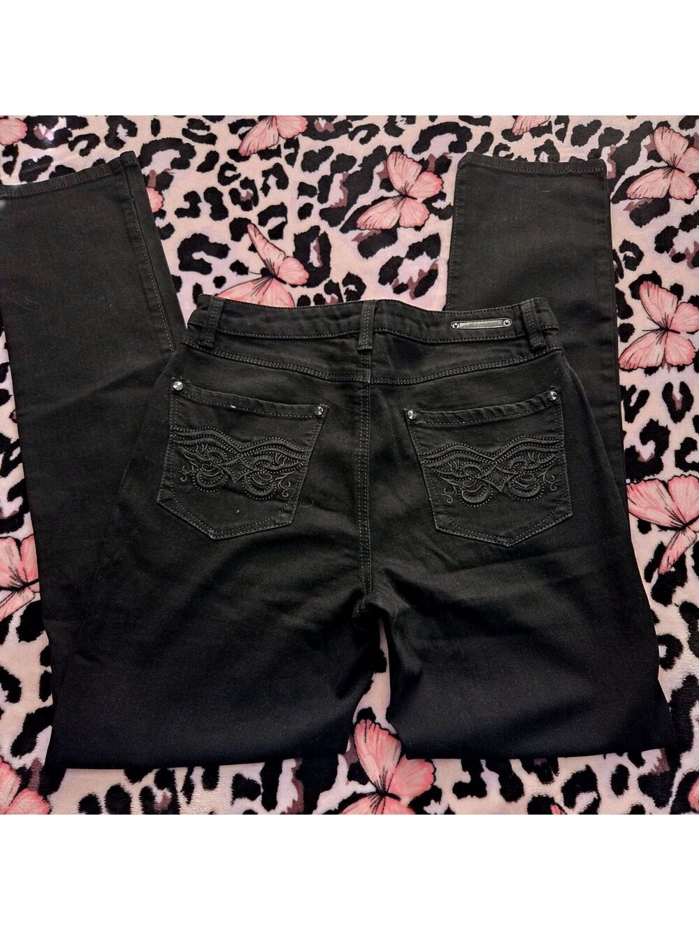 Tribal straight leg with embroidery pockets black Jeans size 8